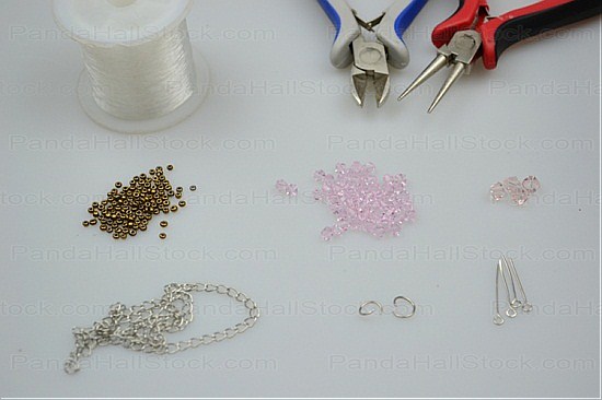 Materials in how to make necklaces